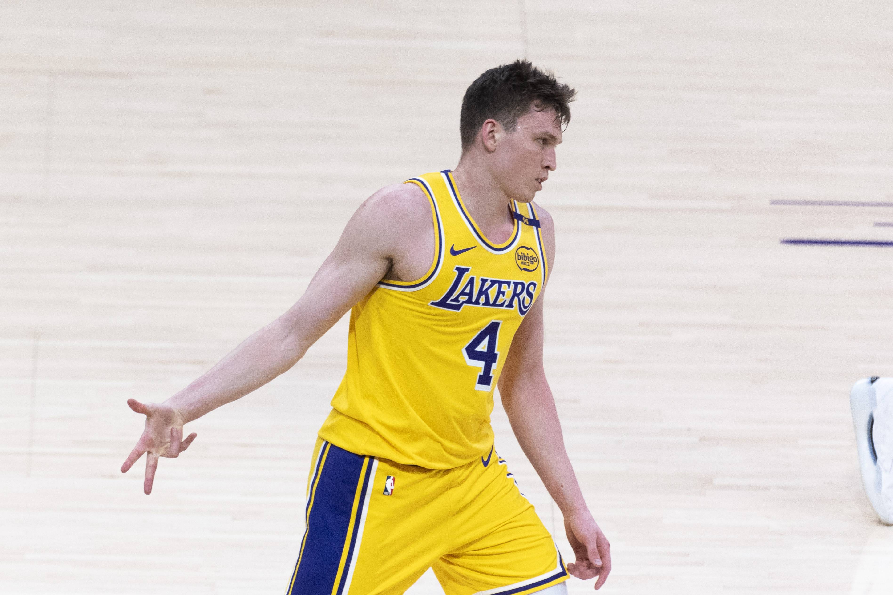 九游-东契奇官方宣布锐不可当新规，切尔西引发争议！的简单介绍-九游