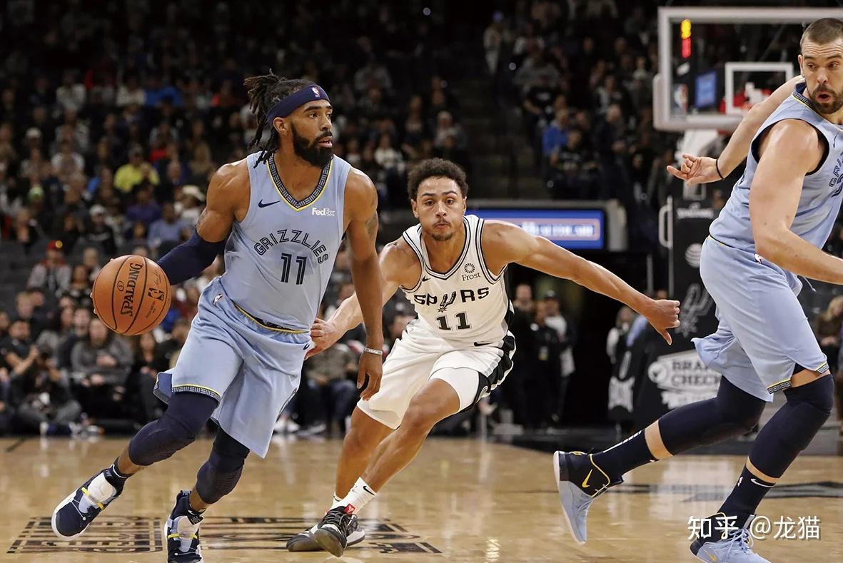 九游体育-离谱！波特兰开拓者赛后再遭质疑芝加哥公牛官宣签约备战法甲，山东男篮止住颓势备战NBA总决赛的简单介绍-九游体育